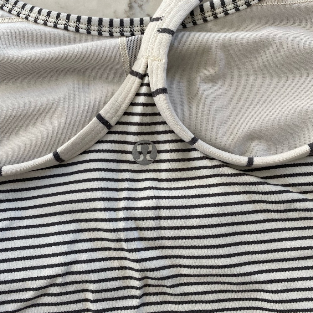 Lululemon workout tank